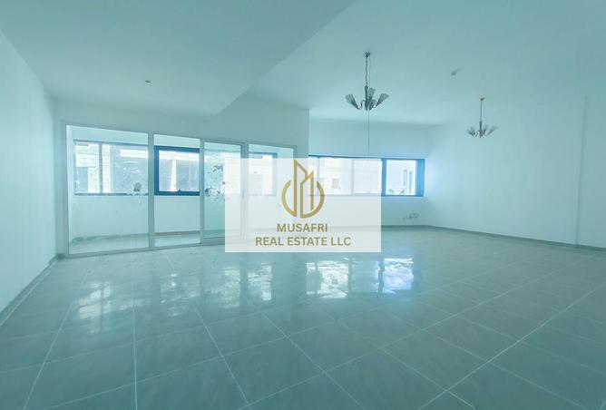 Huge 2bhk with parking gym swinging pool free