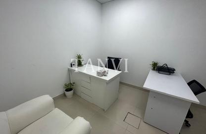 Office Space - Studio - 1 Bathroom for rent in Al Rostamani Building - Port Saeed - Deira - Dubai