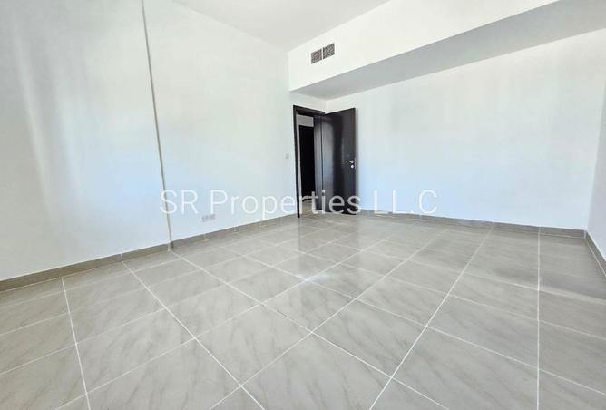 102008715 - Property Image 2