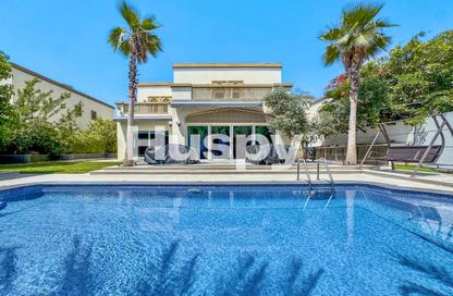 Villa - 4 - 5 for sale in District 3 - Jumeirah Park - Dubai