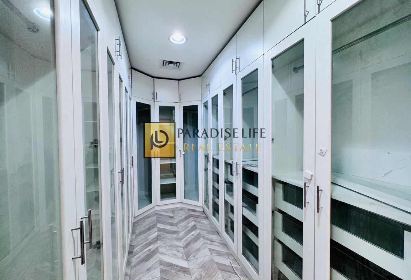 Spacious 7 BR Villa in Mirdif Villas with Private Garden photo 17
