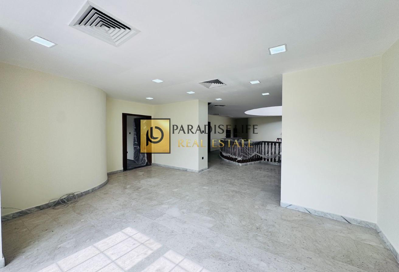 Spacious 7 BR Villa in Mirdif Villas with Private Garden photo 12