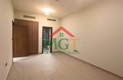 Apartment - 3 Bedrooms - 3 Bathrooms for rent in Dune Residency - District 17 - Jumeirah Village Circle - Dubai