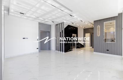 Villa - 6 - 7 for sale in West Yas - Yas Island - Abu Dhabi Villa - 6 - 7 for sale in West Yas - Yas Island - Abu Dhabi