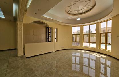 Villa - 5 Bedrooms - 7 Bathrooms for rent in Al Quoz 2 - Al Quoz - Dubai Villa - 5 Bedrooms - 7 Bathrooms for rent in Al Quoz 2 - Al Quoz - Dubai
