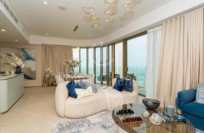 شقة - غرفة نوم - 2 حمامات للبيع في Beach Walk Residences 1 - بيتش ووك ريزيدنسز - جزر دبي - دبي