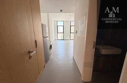 Apartment - Studio - 1 Bathroom for rent in Al Mamsha - Muwaileh - Sharjah