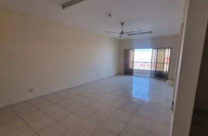 شقة - 3 غرف نوم - 3 حمامات للايجار في بناية ثريا المجاز - المجاز 3 - المجاز - الشارقة