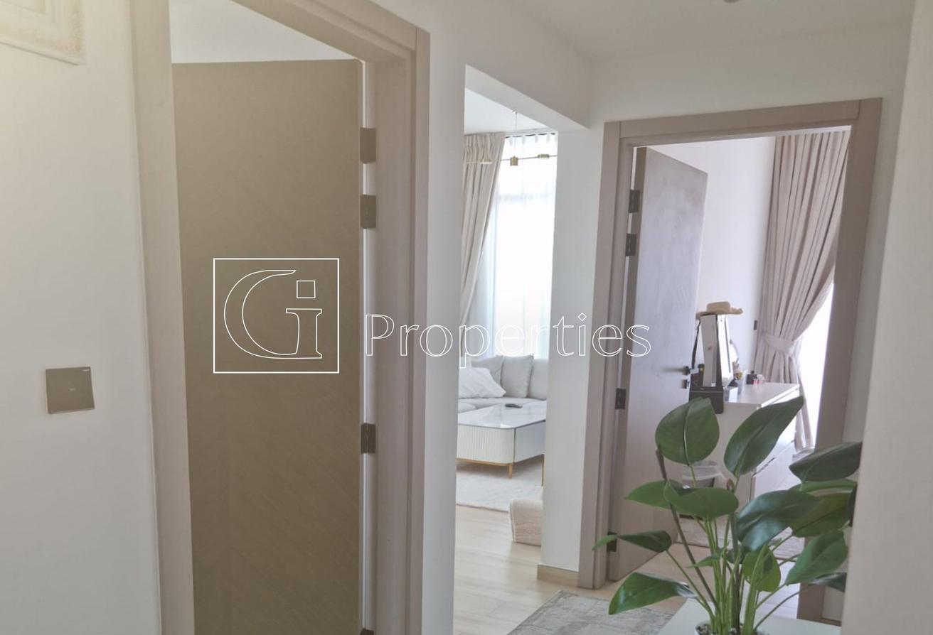 Move In Ready | Pool View | Fully Furnished photo 11