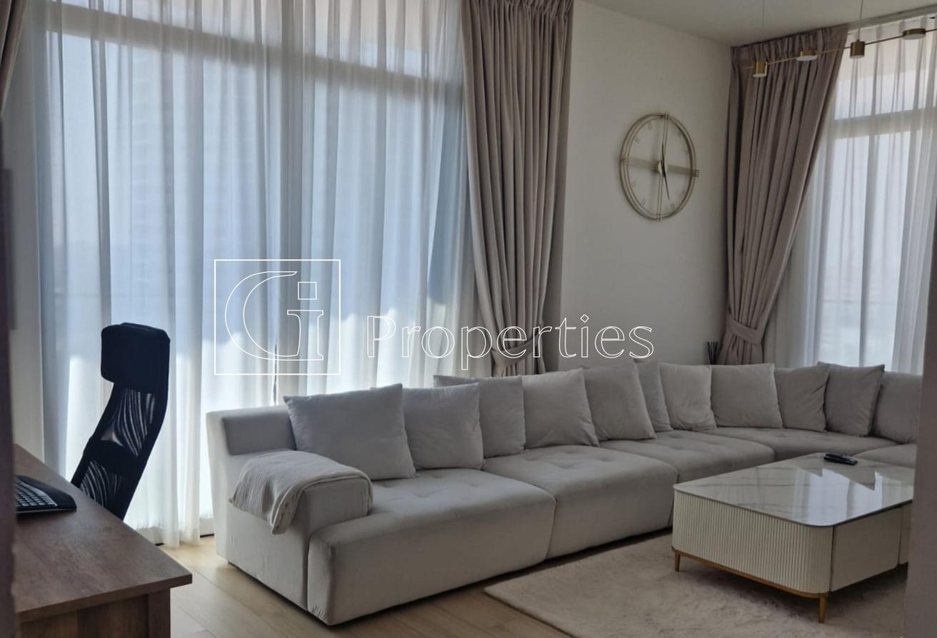 Move In Ready | Pool View | Fully Furnished photo 4