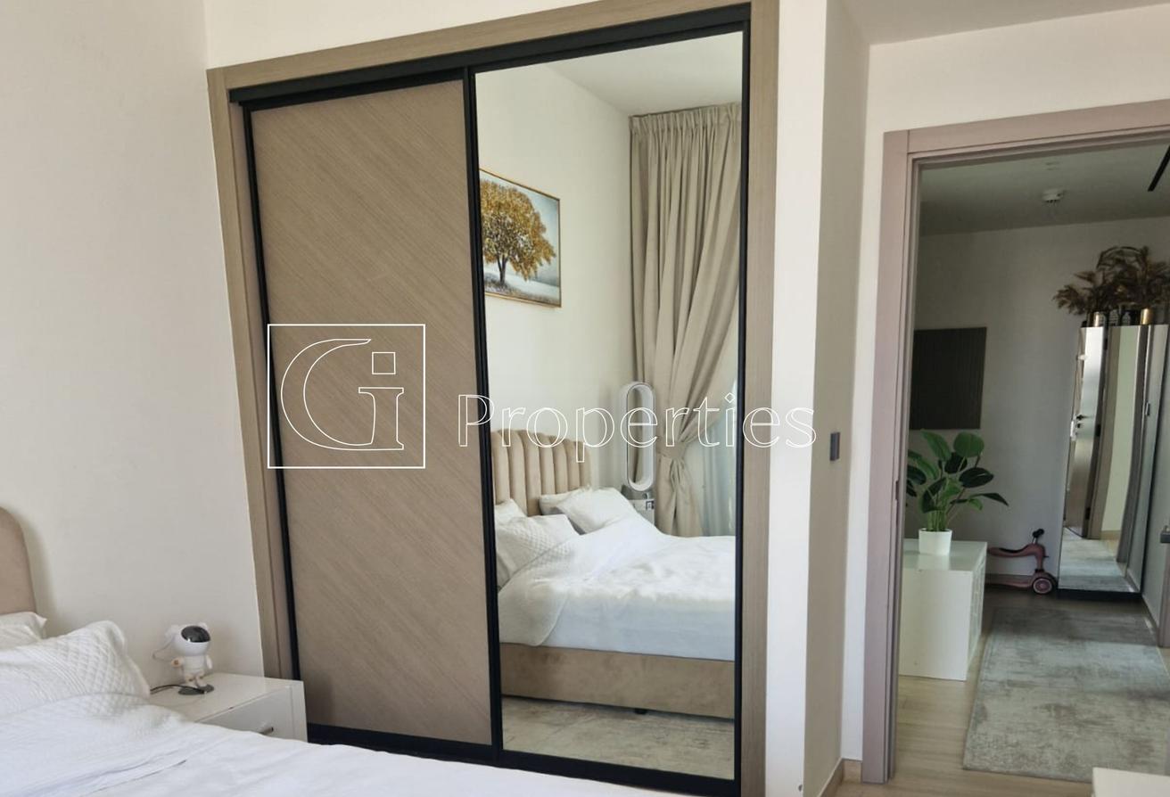 Move In Ready | Pool View | Fully Furnished photo 9