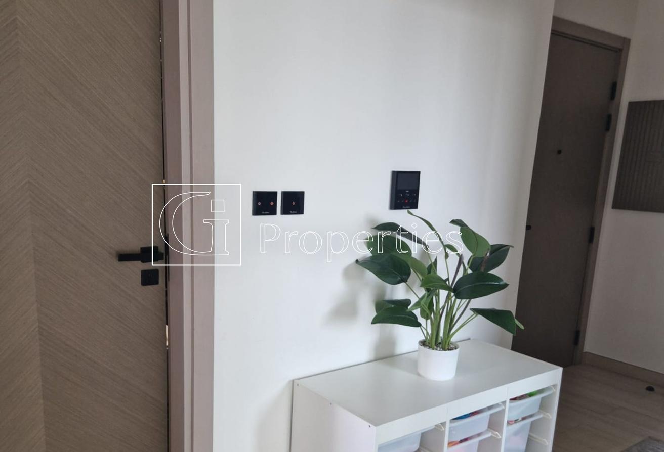 Move In Ready | Pool View | Fully Furnished photo 12