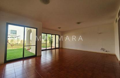 Villa - 3 Bedrooms - 3 Bathrooms for rent in Jumeirah 1 Villas - Jumeirah 1 - Jumeirah - Dubai