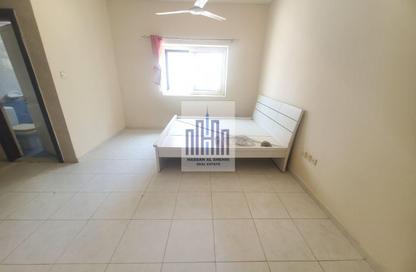Apartment - Studio - 1 Bathroom for rent in Fire Station Road - Muwaileh - Sharjah