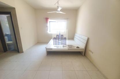 Apartment - Studio - 1 Bathroom for rent in Fire Station Road - Muwaileh - Sharjah Apartment - Studio - 1 Bathroom for rent in Fire Station Road - Muwaileh - Sharjah