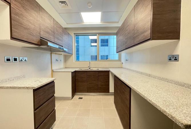 104670400 - Property Image 3