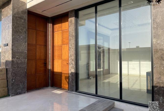 100861260 - Property Image 2