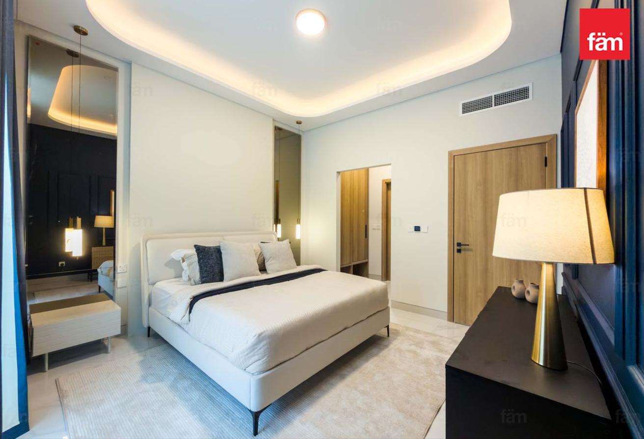 2BR | Fully Furnished | Vacant | Pool View photo 11