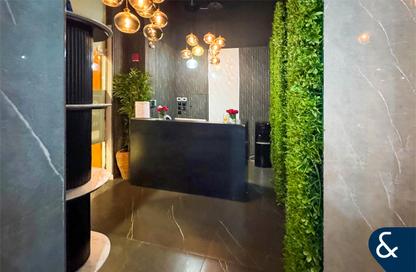 Retail - Studio for rent in Park Towers Podium - Park Towers - DIFC - Dubai