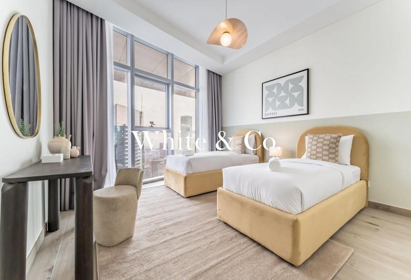 High Floor | Modern Furniture | Spacious photo 9