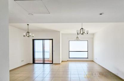 Apartment - 3 Bedrooms - 4 Bathrooms for rent in Rimal 6 - Rimal - Jumeirah Beach Residence - Dubai