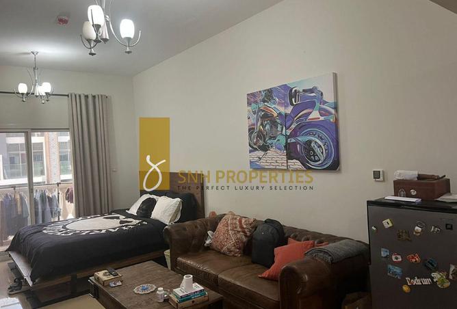 73846185 - Property Main Image