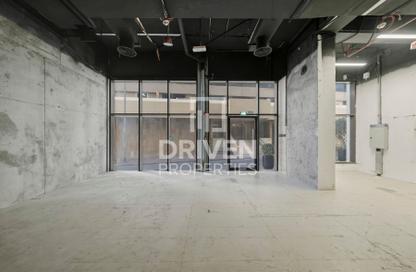 Retail - Studio for rent in Dar Al Hai Building - Al Souk Al Kabeer - Bur Dubai - Dubai