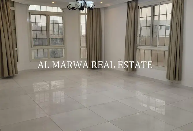 157805947 - Property Image 3
