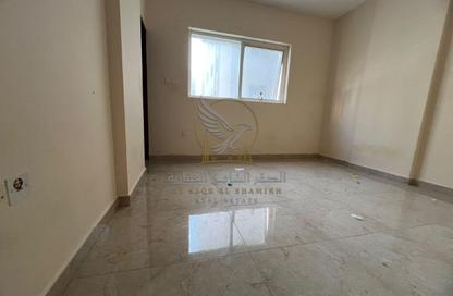 Apartment - 1 - 2 for rent in Al Qulaya'ah - Al Sharq - Sharjah Apartment - 1 - 2 for rent in Al Qulaya'ah - Al Sharq - Sharjah