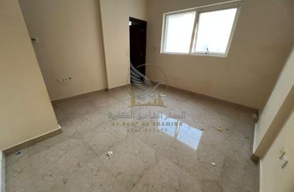 Apartment - 1 - 2 for rent in Al Qulaya'ah - Al Sharq - Sharjah Apartment - 1 - 2 for rent in Al Qulaya'ah - Al Sharq - Sharjah