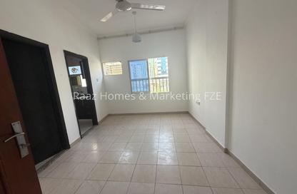 Apartment - 1 - 1 for rent in Al Nabaa Building - Al Naba'ah - Al Sharq - Sharjah Apartment - 1 - 1 for rent in Al Nabaa Building - Al Naba'ah - Al Sharq - Sharjah