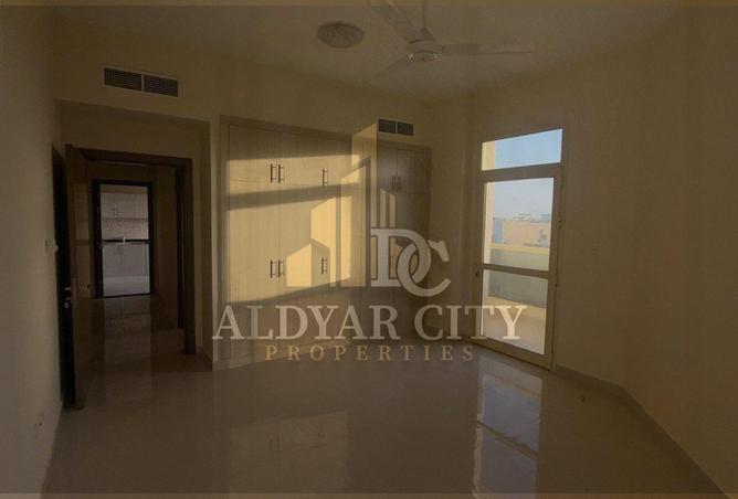 98244306 - Property Image 3