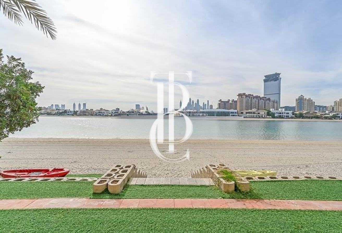 Family Villa | Burj Al Arab View from Garden Homes photo 13