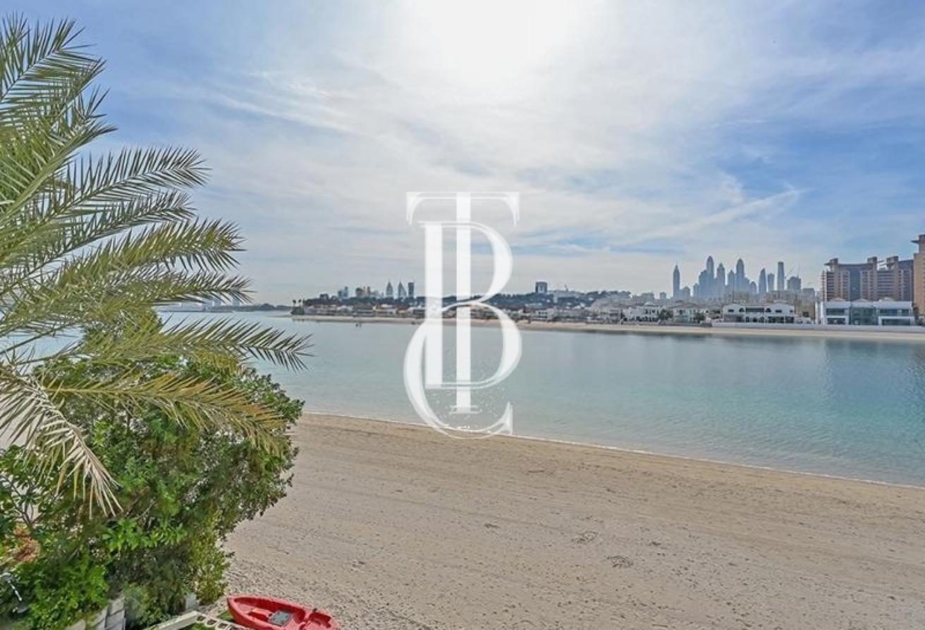 Family Villa | Burj Al Arab View from Garden Homes photo 24