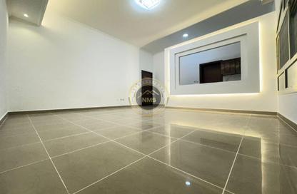 Apartment - Studio - 1 for rent in Al Muroor Tower - Muroor Area - Abu Dhabi