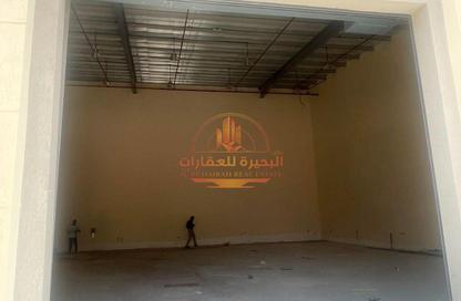 Warehouse - Studio for rent in Umm Al Thuoob - Umm Al Quwain