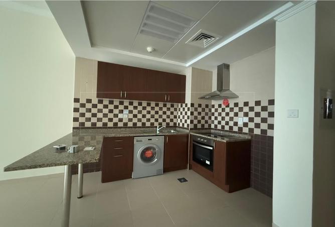 82379982 - Property Image 3