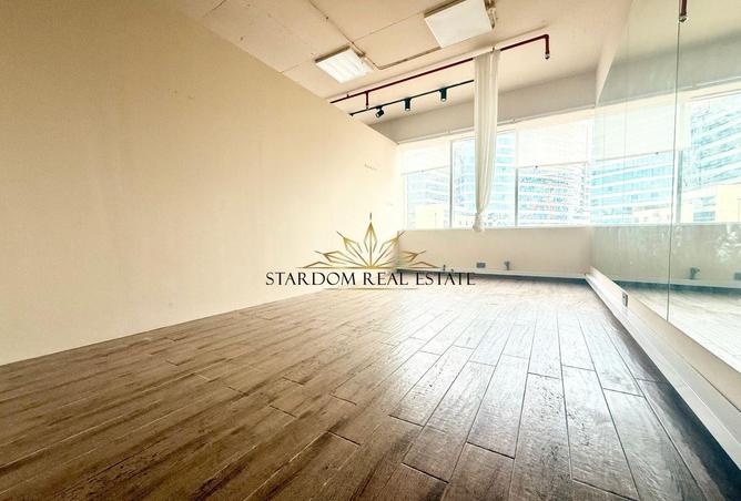 60920779 - Property Image 2