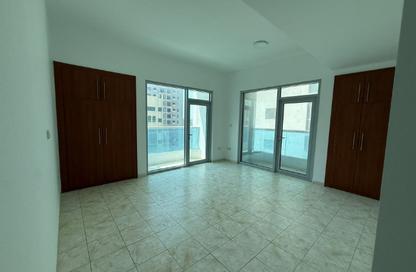 Apartment - 2 - 3 for sale in Al Dana Tower - Al Majaz 3 - Al Majaz - Sharjah Apartment - 2 - 3 for sale in Al Dana Tower - Al Majaz 3 - Al Majaz - Sharjah