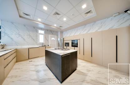 Villa - 6 - 7 for rent in Umm Suqeim 1 - Umm Suqeim - Dubai Villa - 6 - 7 for rent in Umm Suqeim 1 - Umm Suqeim - Dubai