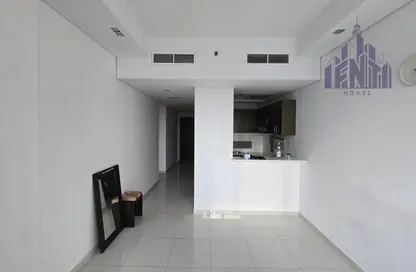 Apartment - 1 Bedroom - 2 Bathrooms for rent in Topaz Residence 1 - Topaz Residence - Dubai Silicon Oasis - Dubai Apartment - 1 Bedroom - 2 Bathrooms for rent in Topaz Residence 1 - Topaz Residence - Dubai Silicon Oasis - Dubai