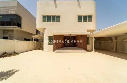 Villa - 7 Bedrooms - 7 Bathrooms for rent in Jumeirah 1 Villas - Jumeirah 1 - Jumeirah - Dubai