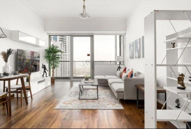 High Floor | Bright 1BR  | Flexible Cheques