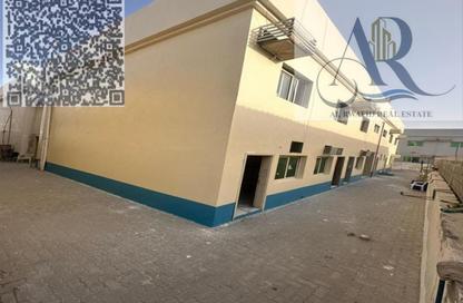 Labor Camp - Studio - 7+ Bathrooms for rent in Al Sajaa S - Al Sajaa - Sharjah Labor Camp - Studio - 7+ Bathrooms for rent in Al Sajaa S - Al Sajaa - Sharjah