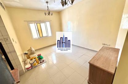 Apartment - Studio - 1 Bathroom for rent in Muwailih Building - Muwaileh - Sharjah