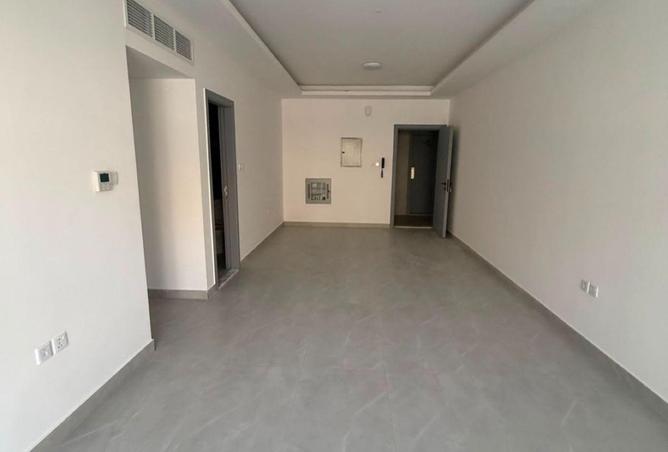 114615348 - Property Image 2
