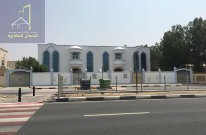 Villa - 4 Bedrooms - 5 Bathrooms for rent in Al Azra - Al Riqqa - Sharjah