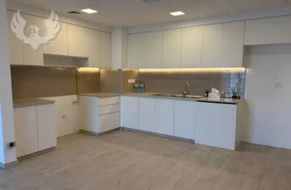 شقة - 2 غرف نوم - 2 حمامات للايجار في 2B شقق زهرا - زهرة أبارتمنتس 2 - شقق زهرا - تاون سكوير - دبي