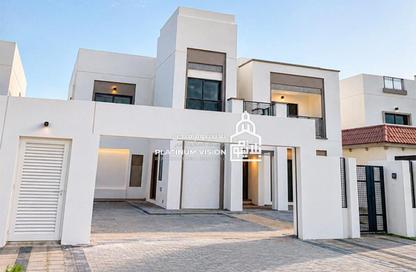 Villa - 4 Bedrooms - 7 Bathrooms for sale in Fay Alreeman - Al Shamkha - Abu Dhabi