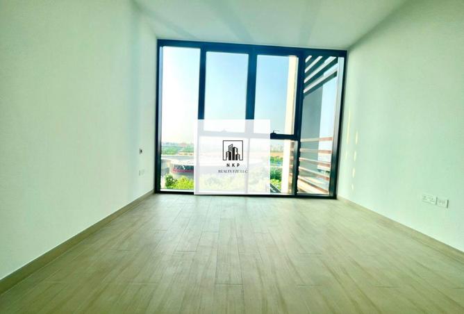 100430880 - Property Image 2